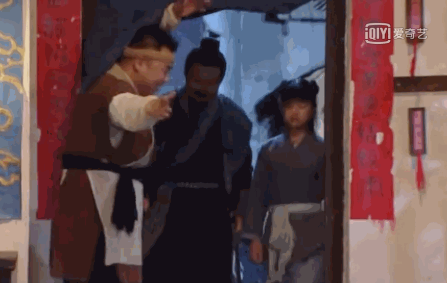 莱巴金娜和姆博科⬇️ ​​​