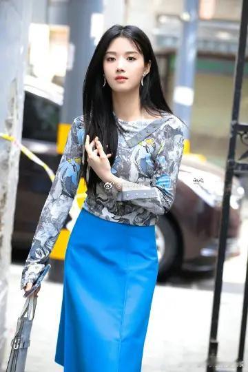 卢昱晓今天终于不邋遢了 ​​​