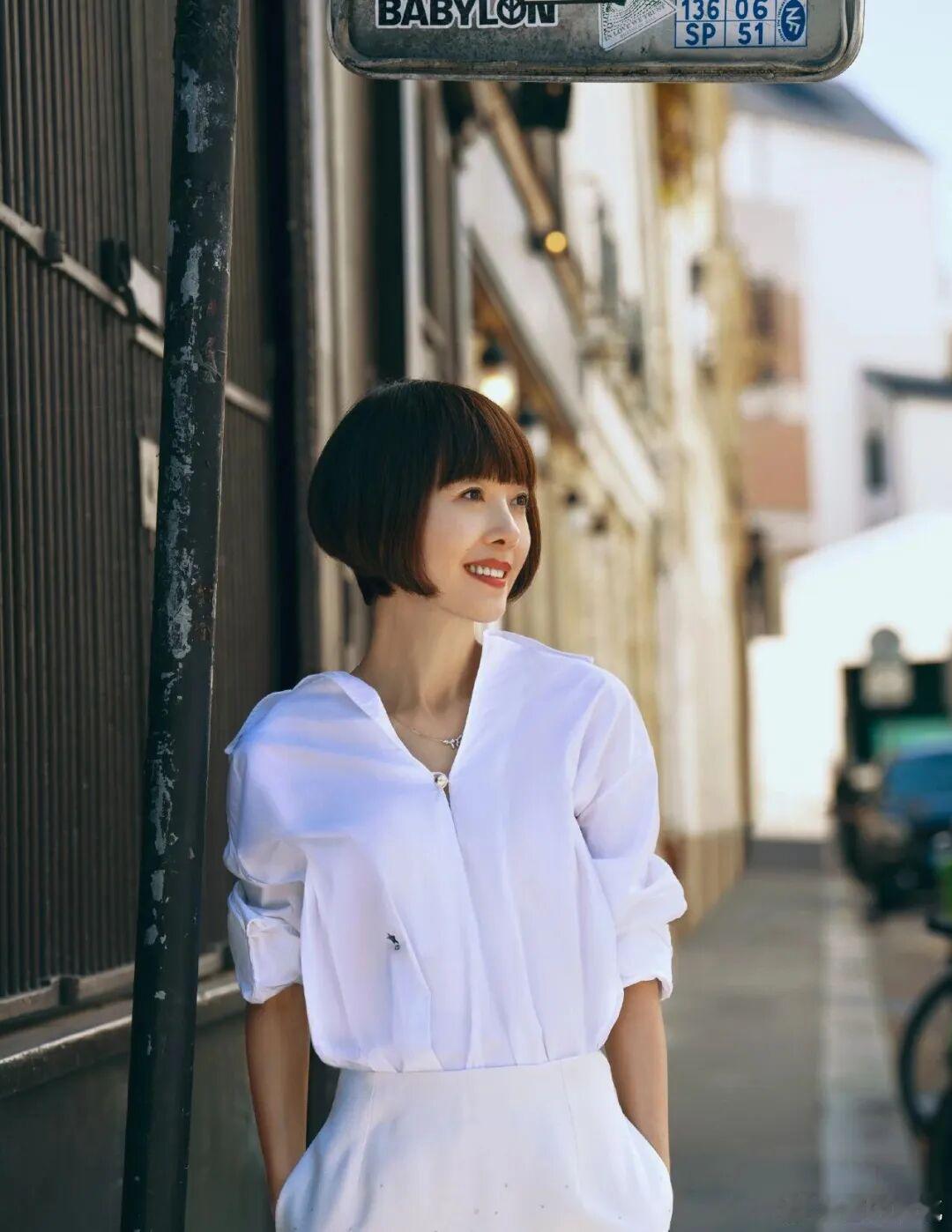 蔡磊患病后曾向段睿提出离婚世界渐冻人日鲁豫对话蔡磊，确诊后他深思熟虑提出离婚，不