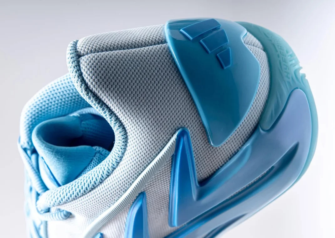 adidas AE 3 “Bliss Blue” 鲜嫩的颜色 2026年秋季发售