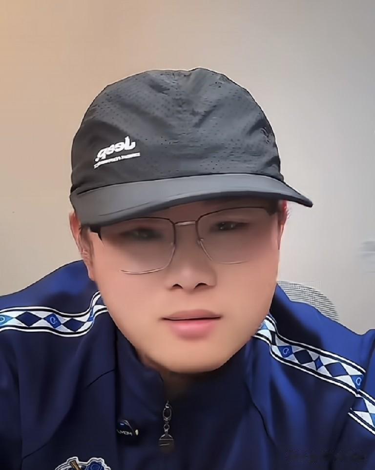 林诗栋为什么能4:0拿下王楚钦夺冠？致远说的感觉像大头要退役一样呢？

他说:头