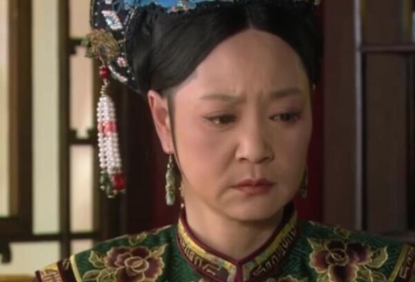 1722年，康熙临终之前，专门降下一道圣旨，要一个男人陪葬，陪在他身边的几位皇子