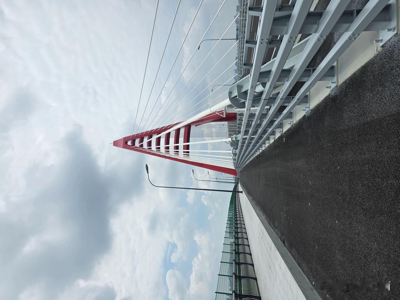 龙岗路大桥，真心不错哈！