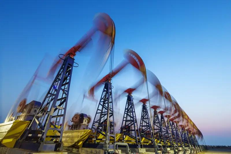 中美竞争的长期性已成国际社会共识，其本质是技术霸权与制度优势的全面博弈，但直接军