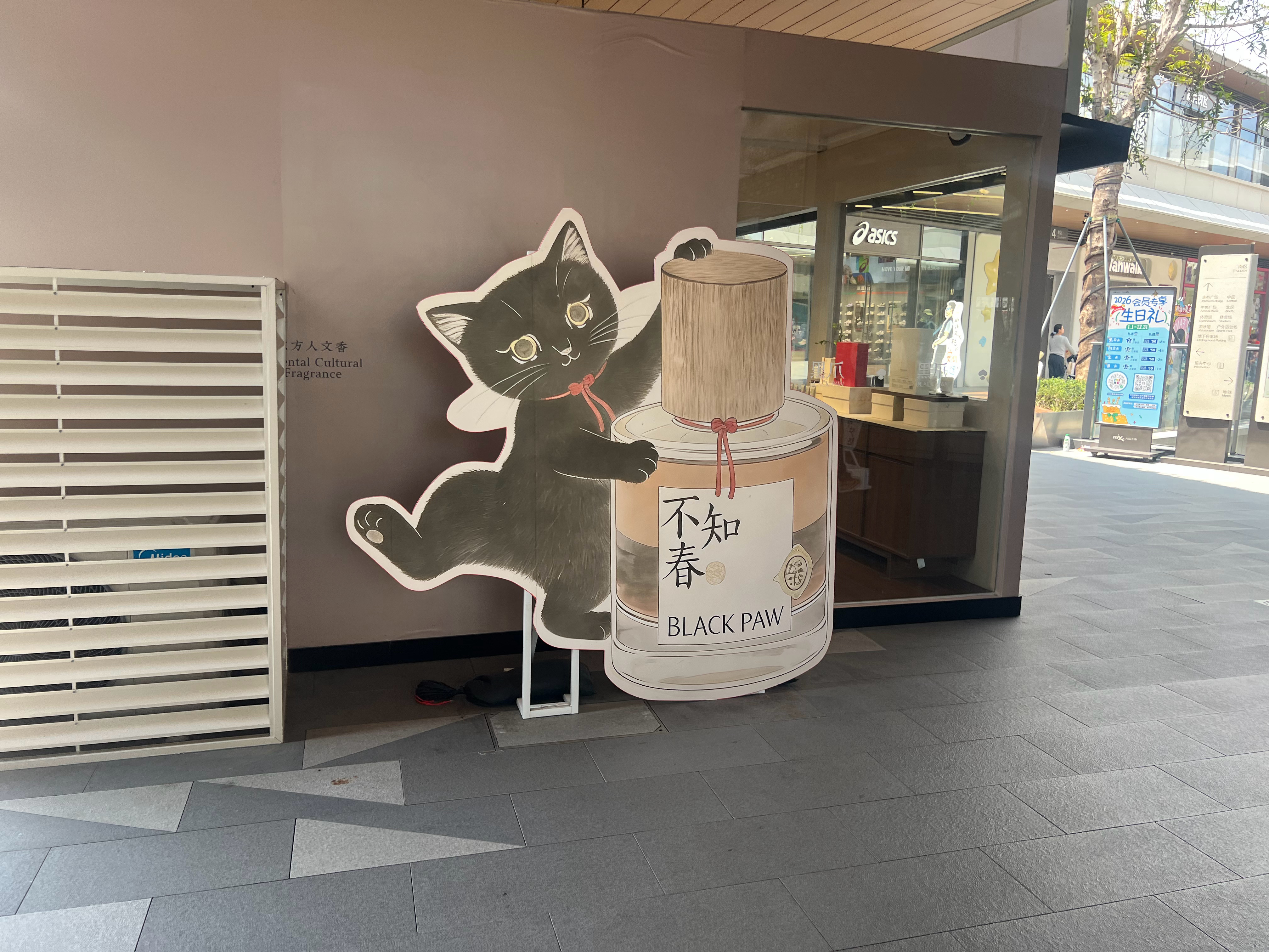 幸福其实很简单：一个好身体，一颗感恩的心。生活本就是自己哄自己，把自己劝明白了，