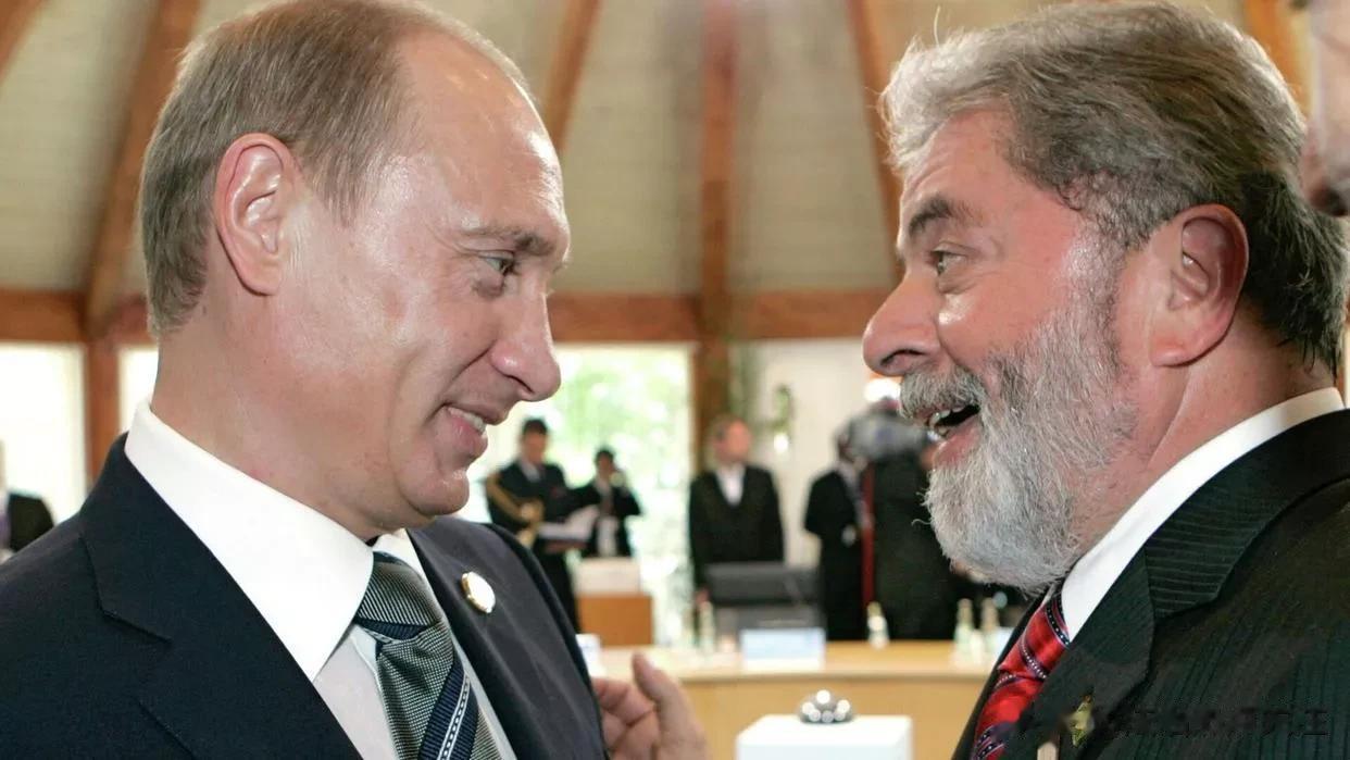 俄外长拉夫罗夫向巴西总统转达普京对其发出的访俄邀请

来源:俄罗斯卫星通讯社

