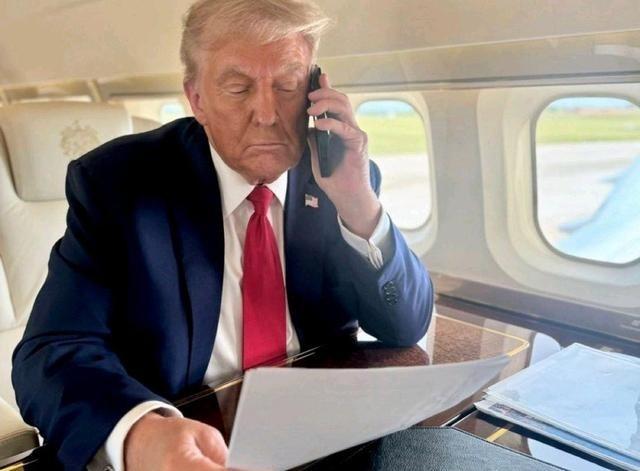 美国主动喊话中国！当地时间4月17日，特朗普公开表示：出访中国期间将会是特别的，