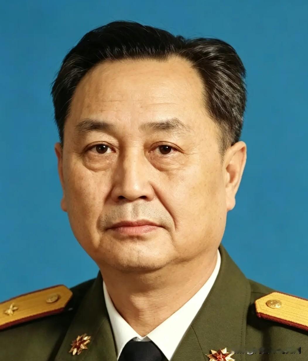 他50岁任国务院国防工业办公室副主任。55岁任国防科工委科学技术委员会副主任。6