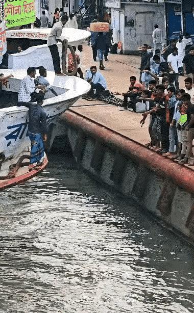 阿三这个不可笑，还记得90年上大学坐绿皮火车吗？几年时间，放假时候我都没有从门上