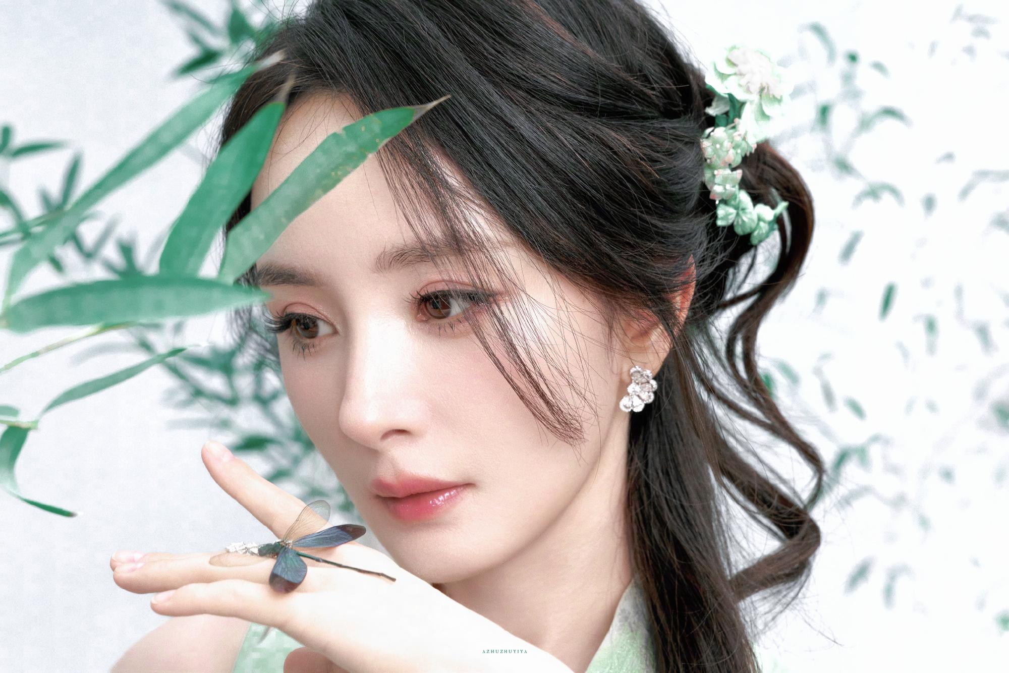 杨幂杨幂和火锅 ym杨幂0912生日快乐 “时钟滴滴答答，我的爱不会停留”  ?