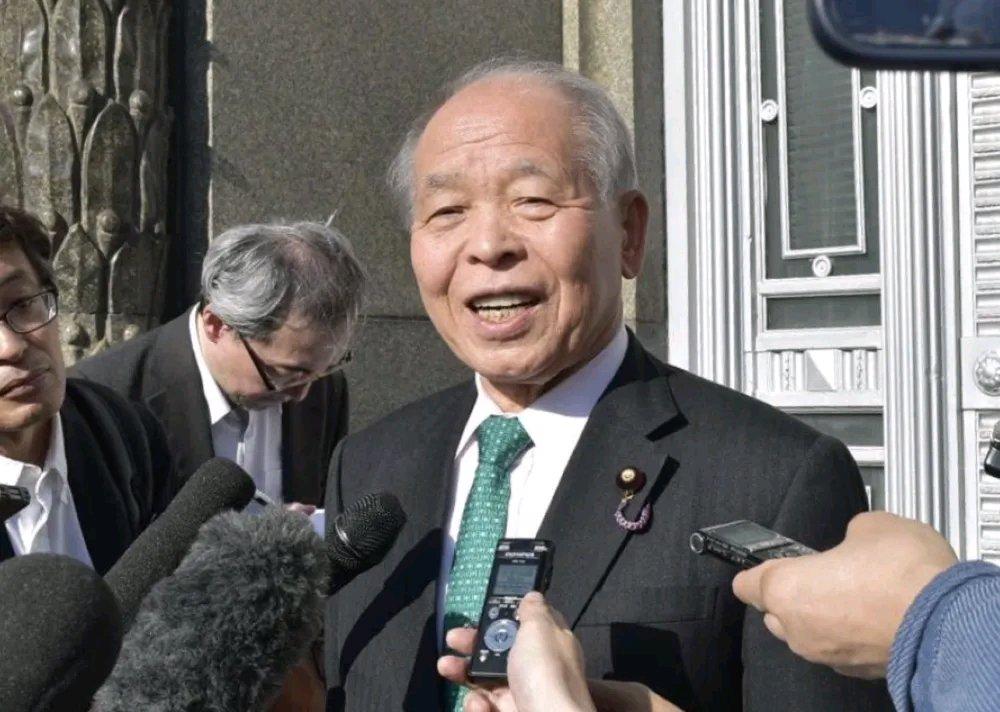 高市早苗这波操作有点意思啊。日本和俄罗斯关系跌到二战后最低点，高市早苗派密使铃木