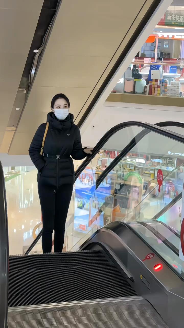 步步登高步步高，锦绣前程步步宽。