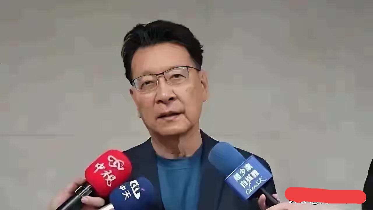 赵少康发现了“新大陆”
赵少康最近好像发现了一件了不得的事。他发现中国这个社会主