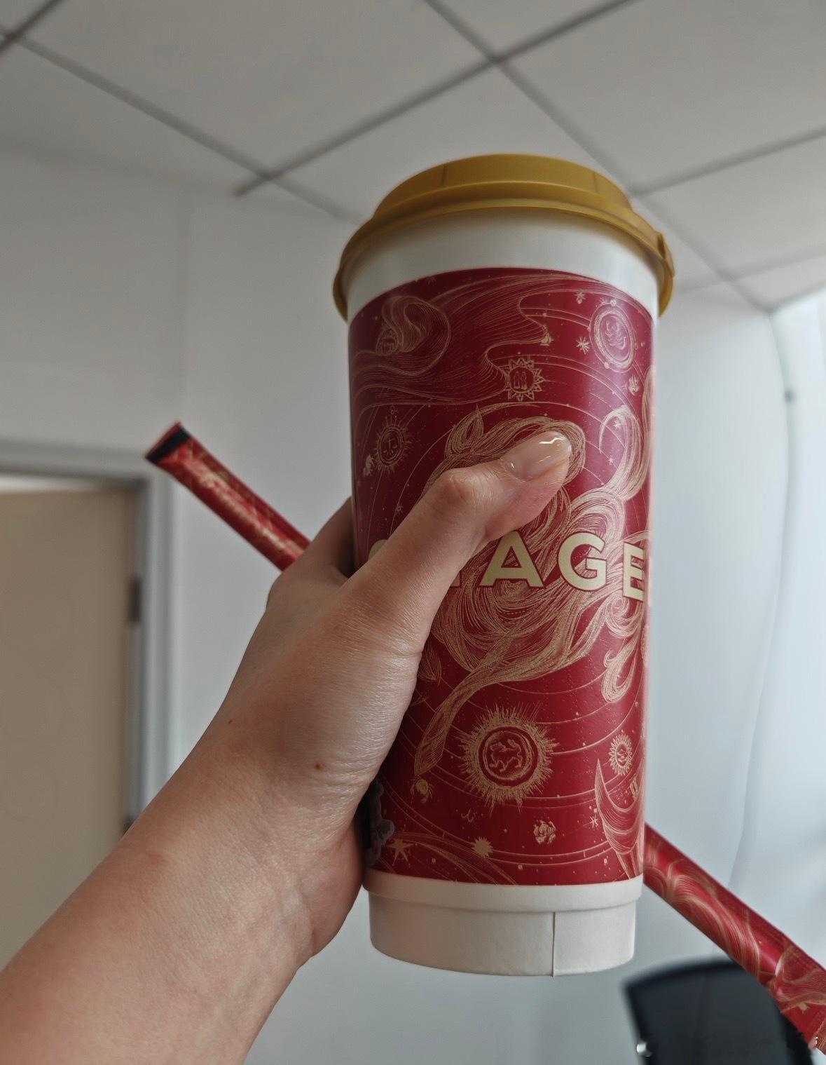 千问请喝奶白的活动也是让我薅到了，这简直不要太香了！！！千问 免费奶茶