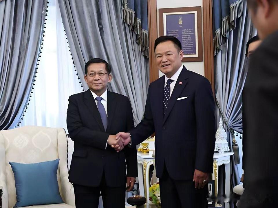 缅甸总统敏昂莱率高级代表团正式访问泰国并取得丰硕成果的最新消息。据缅甸媒体202