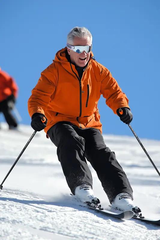 河北有滑雪场推出65岁老人滑雪免费的活动，这意义是什么。
从老人角度看，能让他们