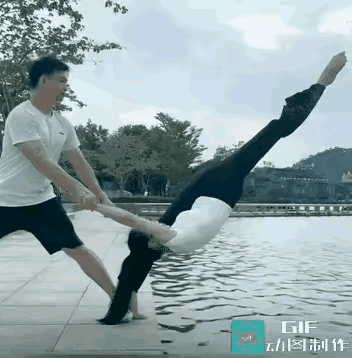 艺高人胆大，在水库边舞蹈应注意安全。