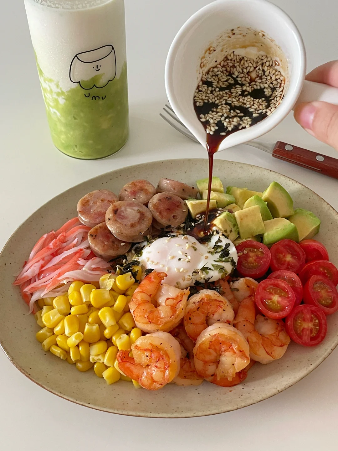 秋日低卡餐🍅牛油果虾仁波奇饭🥗灵魂油醋汁