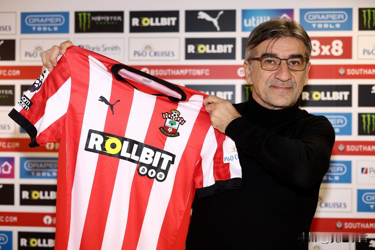 官方：尤里奇出任南安普顿新帅

南安普顿官方宣布，49岁的克罗地亚人尤里奇出任球