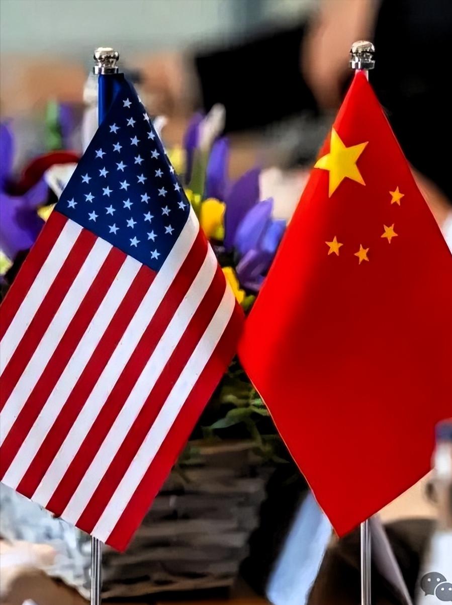 美国移民政策突然宣布！
特朗普拟停第三世界移民：那些追绿卡的人，将面临什么？
