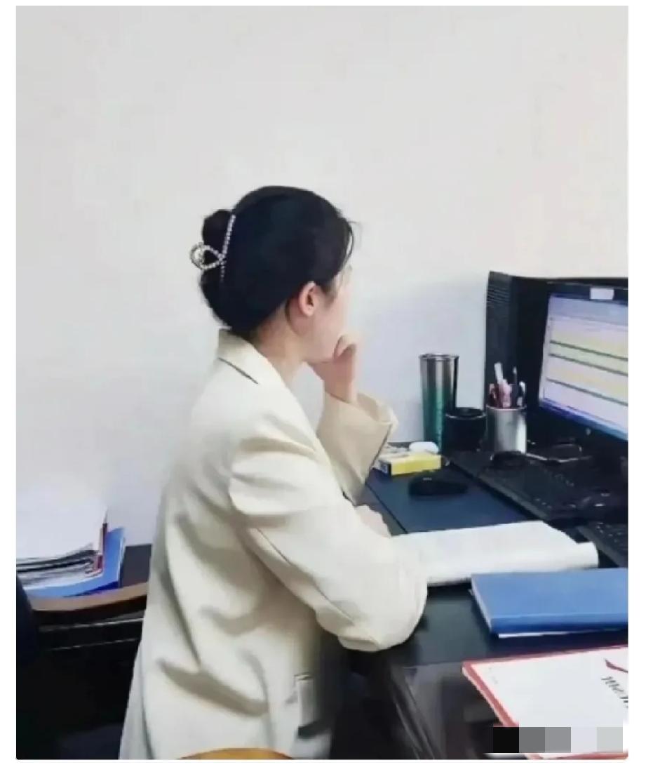 怪不得小县城体制内大龄未婚女性越来越多！

我表妹在县财政局上班，三十四岁，研究