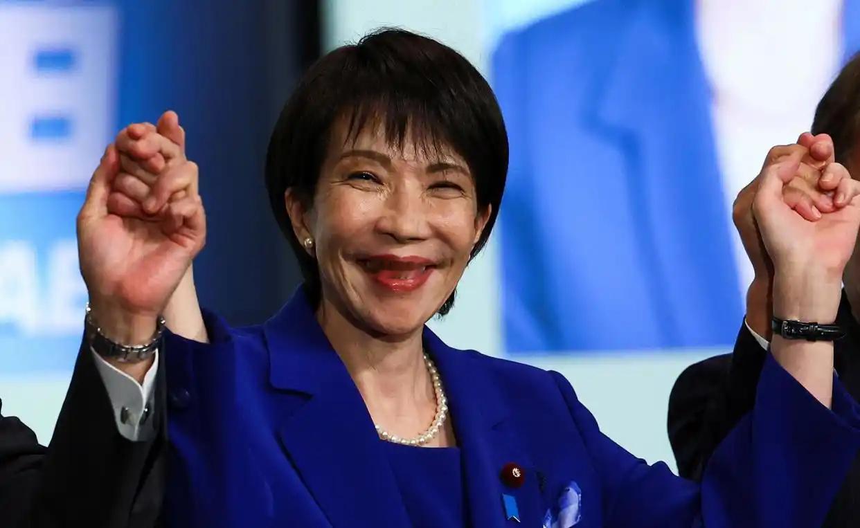 就日本现在这个经济形势，即便选个女首相出来，照样收拾不了烂摊子。

以日本人的操