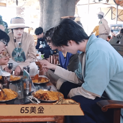 哥哥盘子里的更底里歇斯吗😋 ​​​