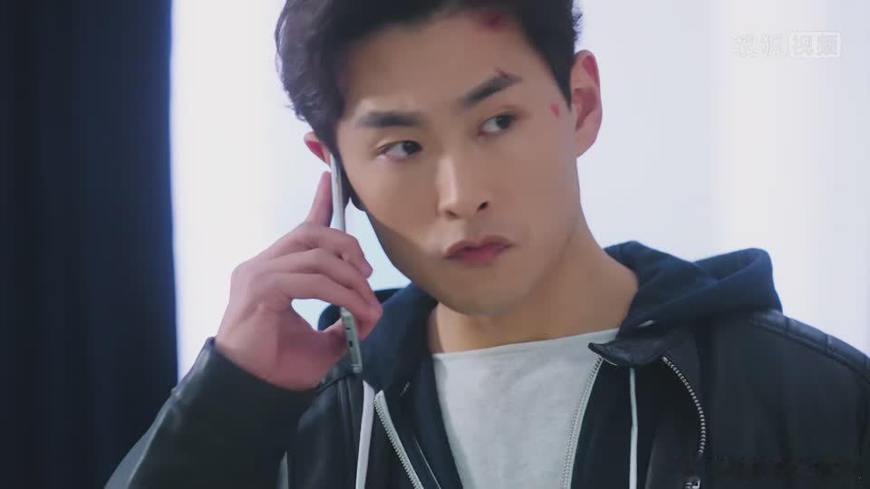 家有一战损萌汪🥺 