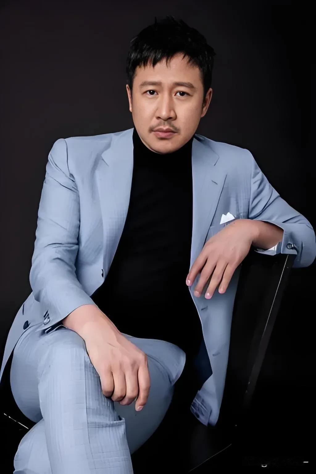 刘国强，

我再也不说你演的大雍皇帝不像，

让那谁来演会更好这样的话了，原因有