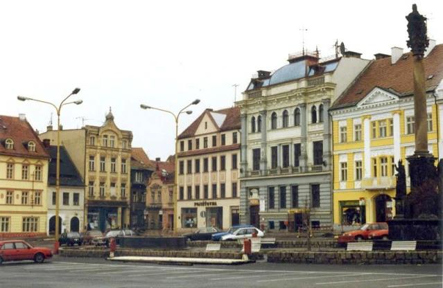 捷克共和国于1993年1月1日从捷克斯洛伐克和平分离后正式成立，进入独立发展的新