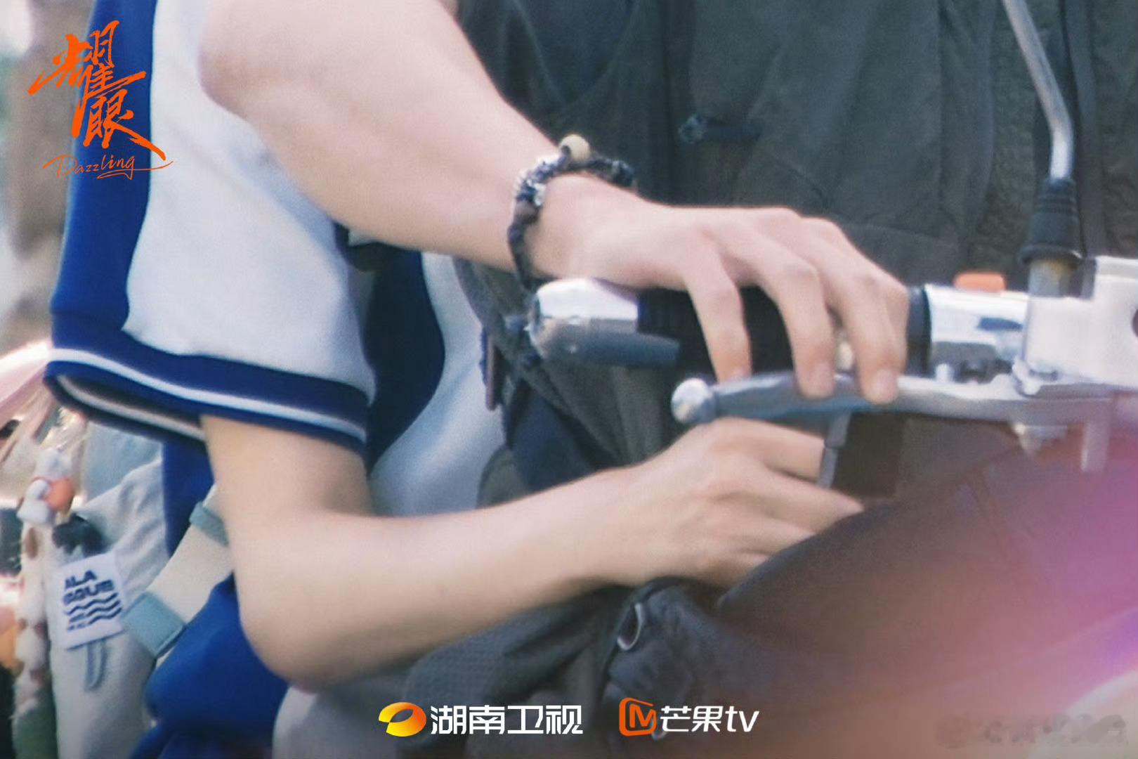 耀眼预排明年二月关晓彤李昀锐《耀眼》预排明年二月！耀眼暂定明年二月播出耀眼明年二