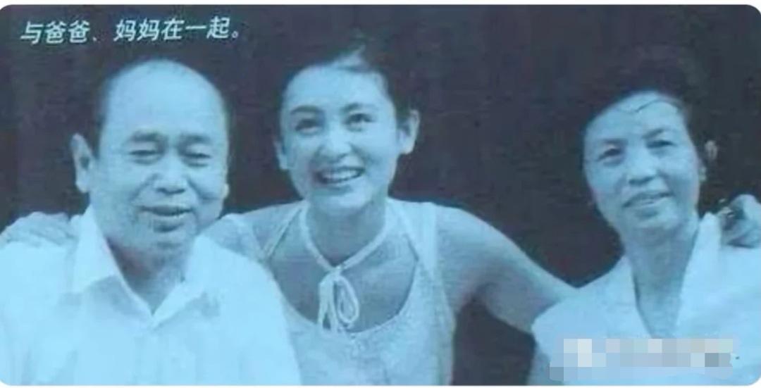 遗传也是门技术活，陈红爸妈的这个颜值是怎么生出国色天香的她？