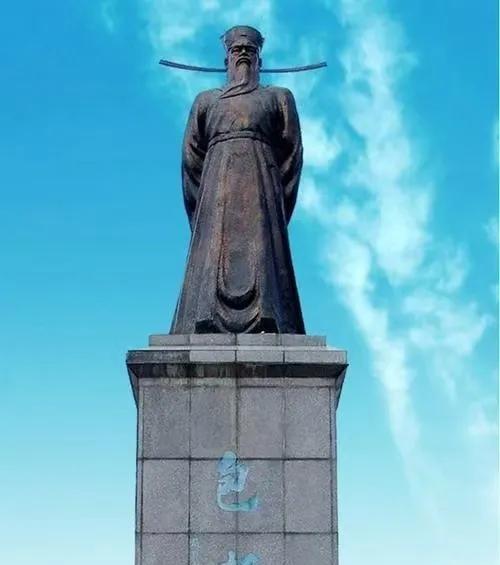 宋朝基本上没有贪官，知道为啥不？包拯当开封市市长的时候，年薪换算成现在的人民币，