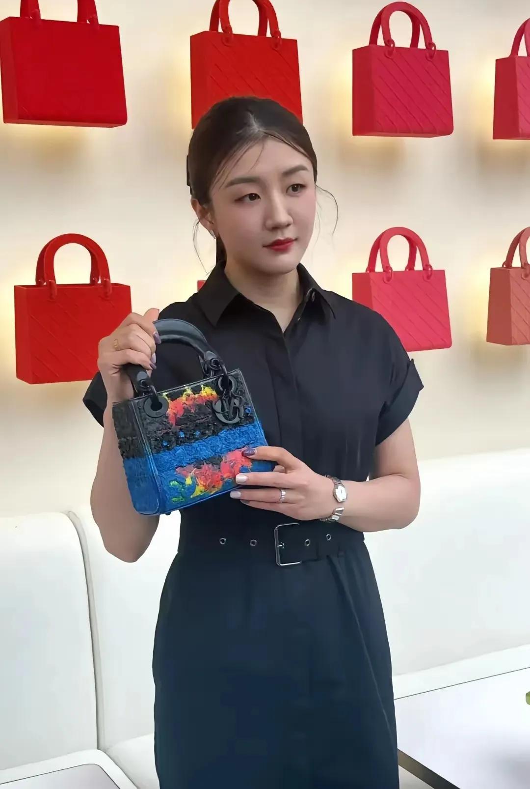 每个运动员的粉丝群体组成各不相同，所以差异性太大必然会发生碰撞，这也是队员各自粉