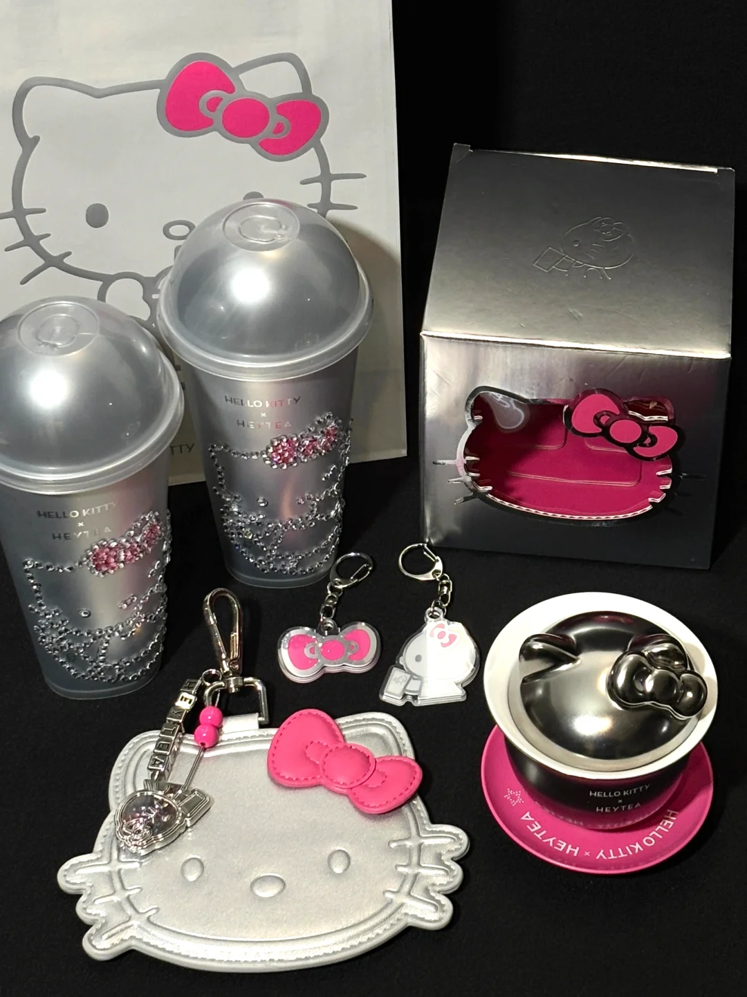 vocal！真的被HelloKitty 金属风周边美爆了！