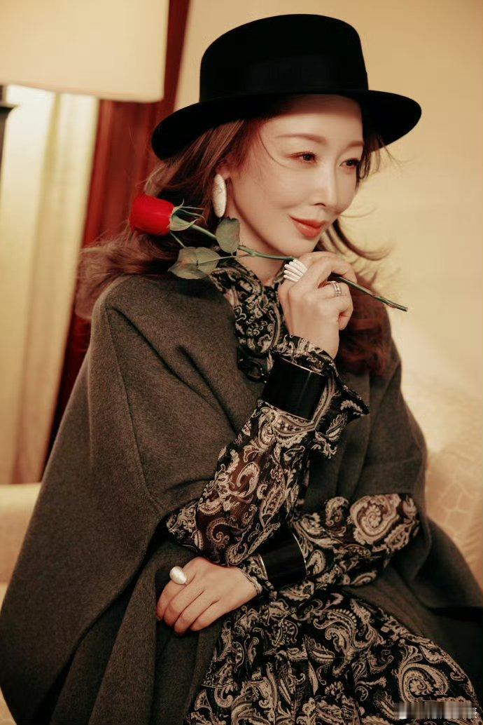 青葱岁月旋律重现！孙悦宝刀未老，合唱画面温馨，当年陪你听歌的人还在身边吗？ 