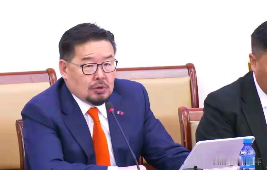 突发，时隔四月蒙古议会再次罢免总理，上次是在6月份被罢免的是奥云额尔登，而这次被