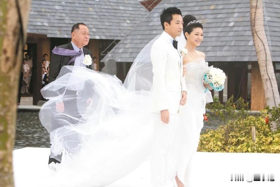 2011年3月22日，汪小菲和大S在三亚举办了婚礼。
2024年3月22日，汪小