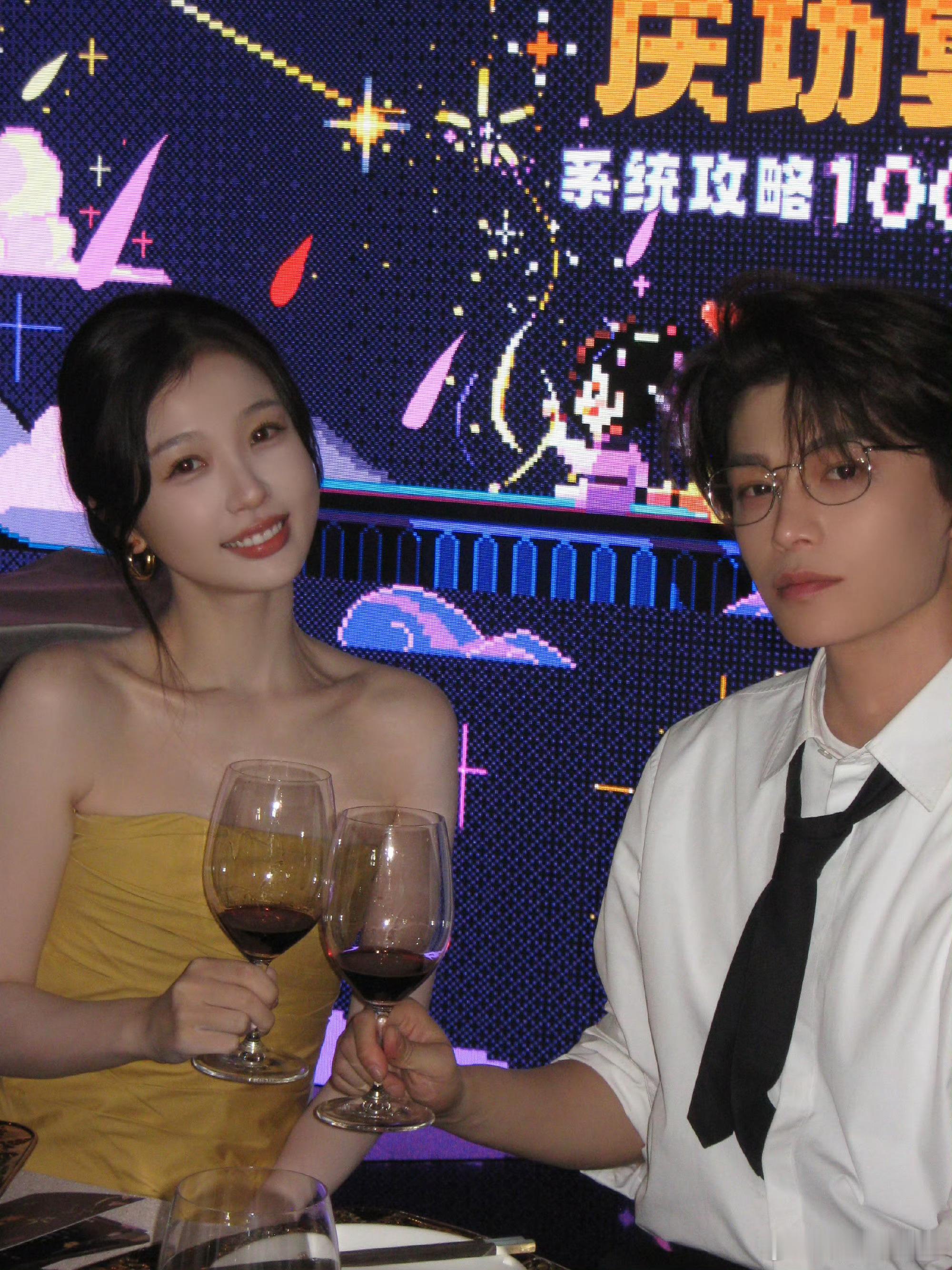 来了[泪][泪][泪]好美好帅[泪][泪][泪] 