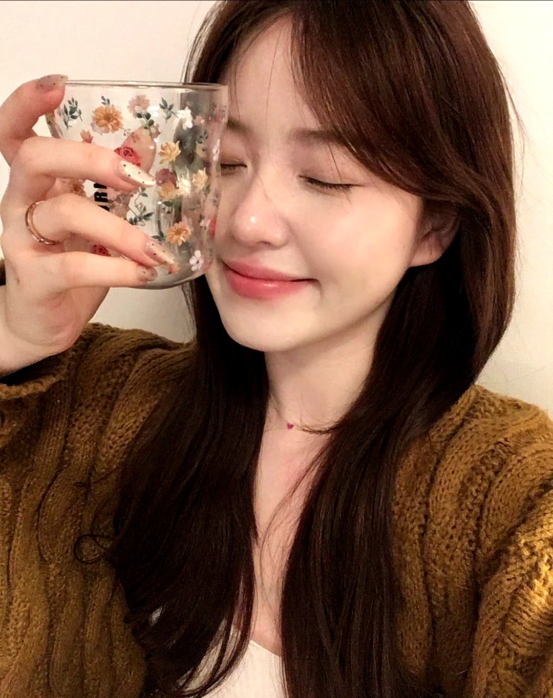 凌晨发的东西都不要信，大多数是意志不坚定鬼上身发的 