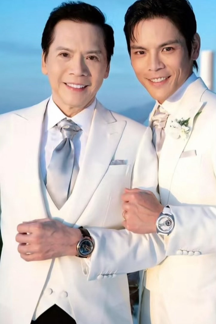 向佐给向华强评论要拍短剧向佐向华强进军短剧市场 向氏父子要在短剧圈搞事情了！向华