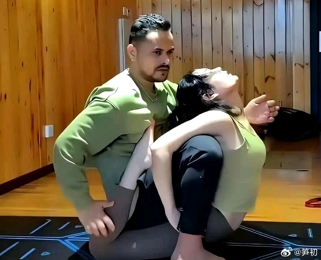 印度三哥交往了17名女性，这些女的明明知道三哥是什么德行还依然选择三哥瑜伽私教，
