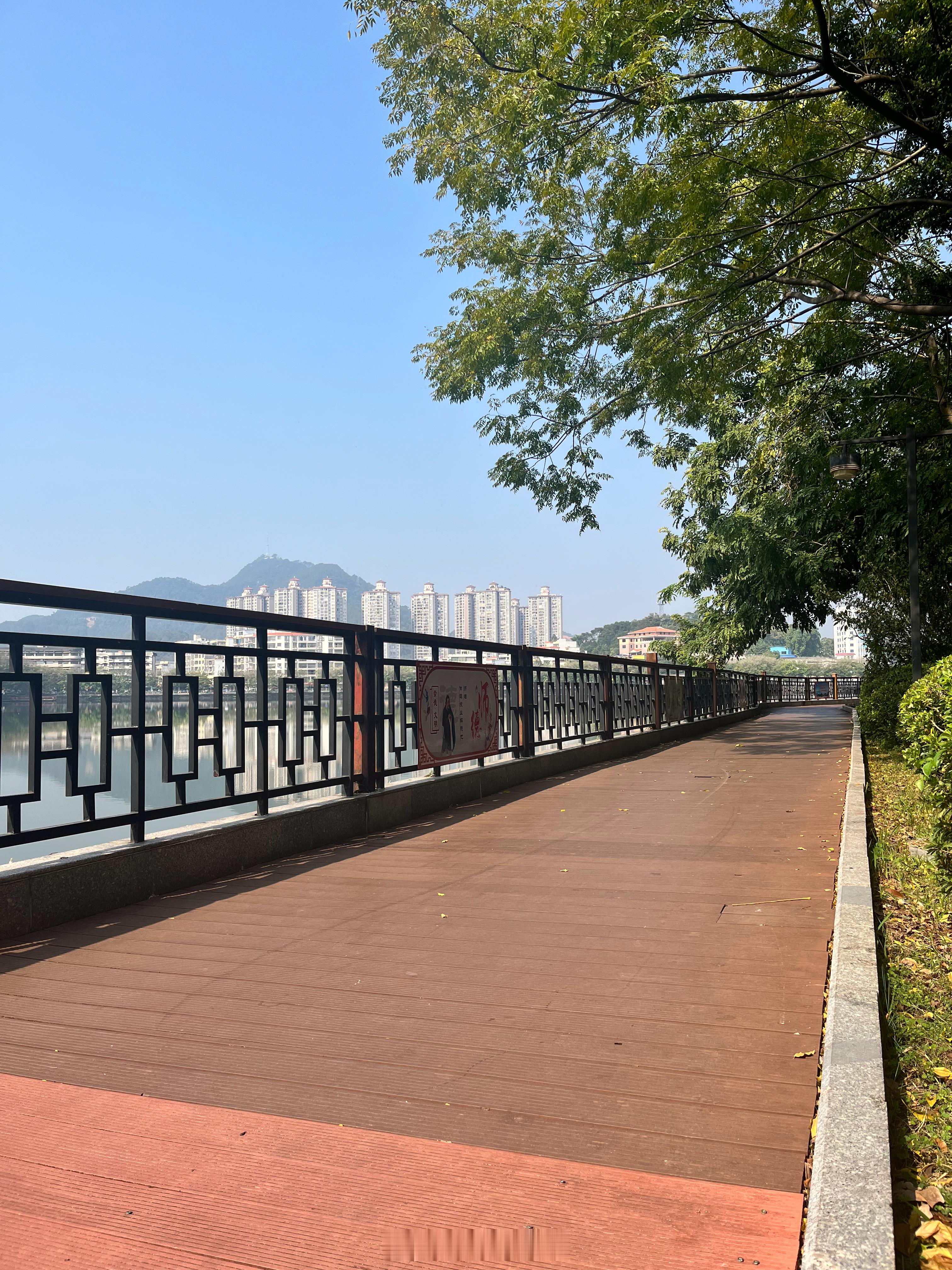 广东把冬至过成夏至其实还是有点冷的啦，晚上要盖棉被的呢… 