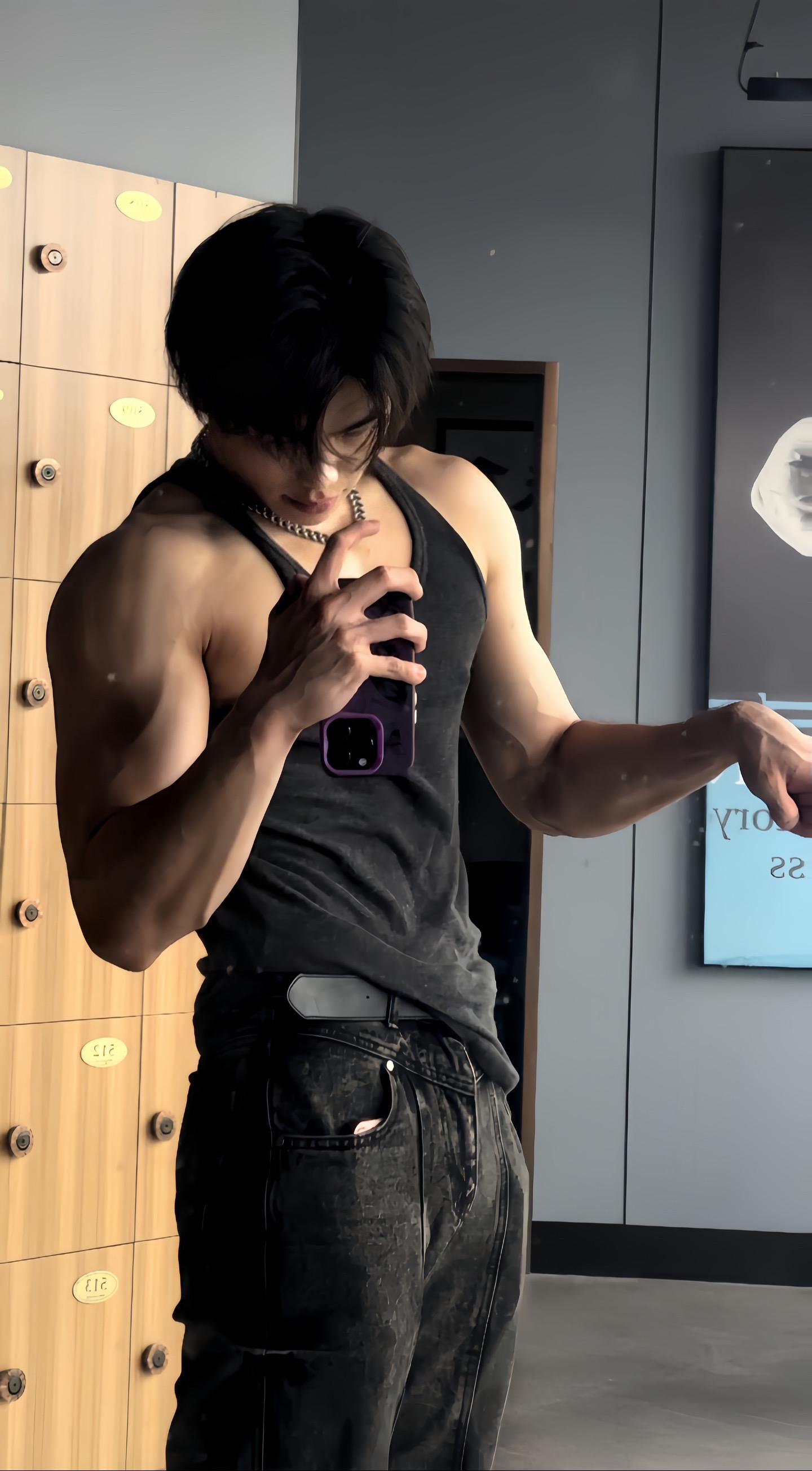 艾特一个猥琐女。