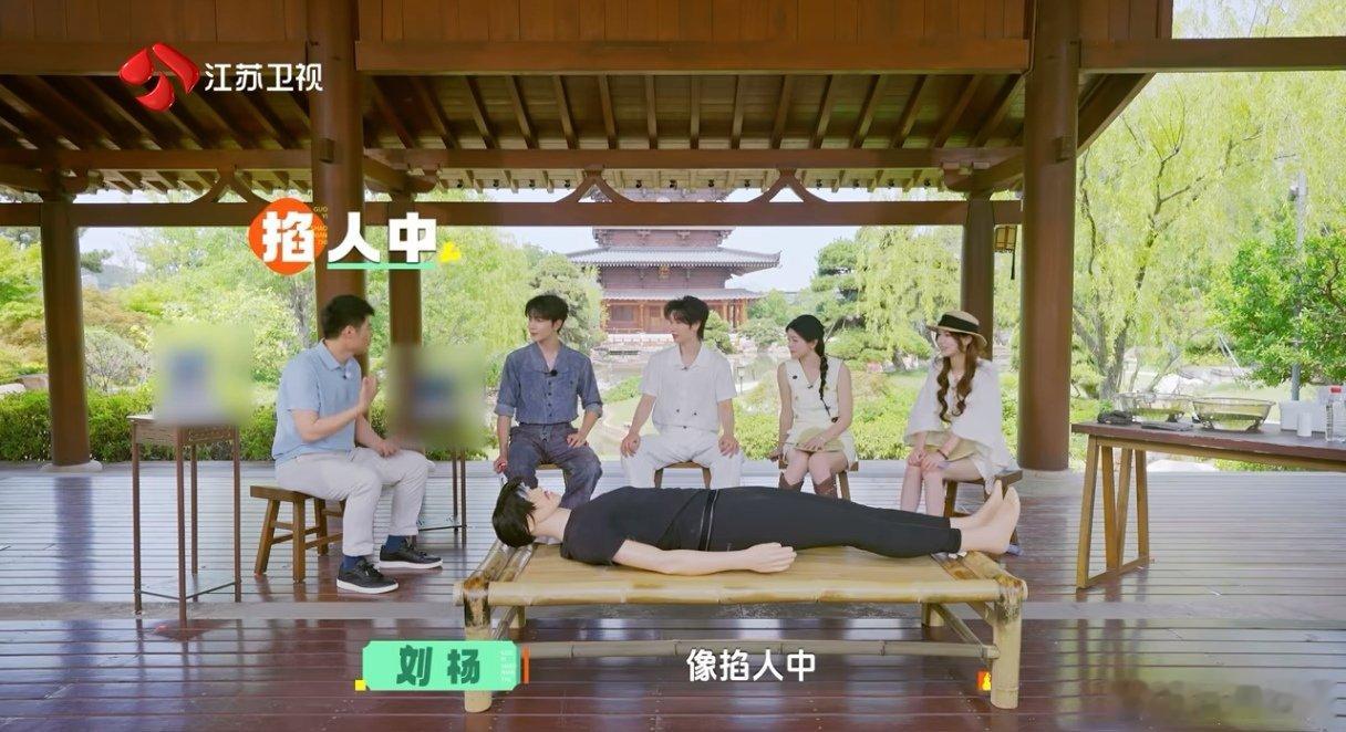 中暑后的正确急救方法 国医少年志 入伏后湿度直接拉满，连出汗都带黏腻感，这时候中