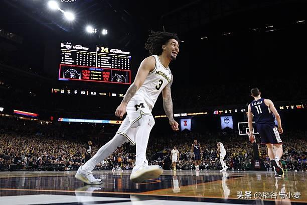 密歇根大学拿总冠军我觉得倒也不算意外，但是埃利奥特-卡多（Elliot Cade