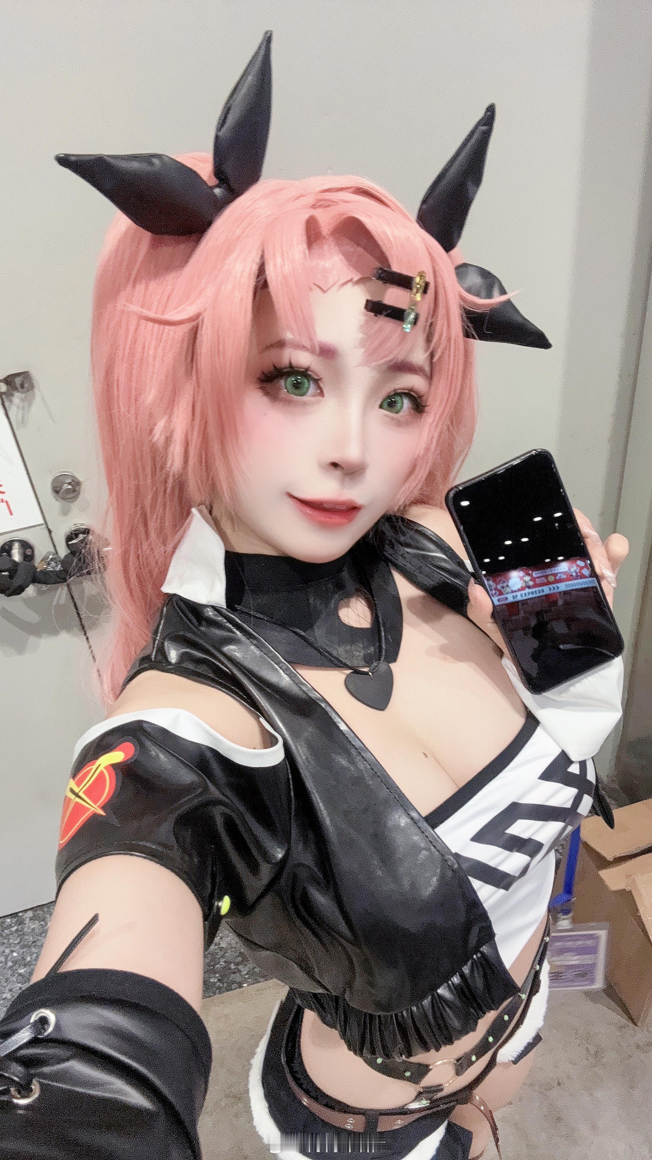 两天的远集模版！#二次元cos大赏# ​​​