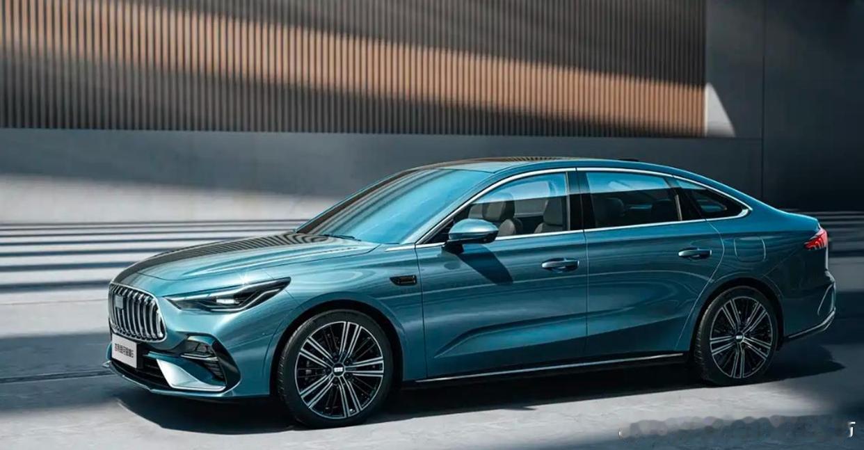 颜值即正义！星耀6流光曲线+星际前脸，解锁街头焦点目光👀 纯电轿跑美学新标杆。