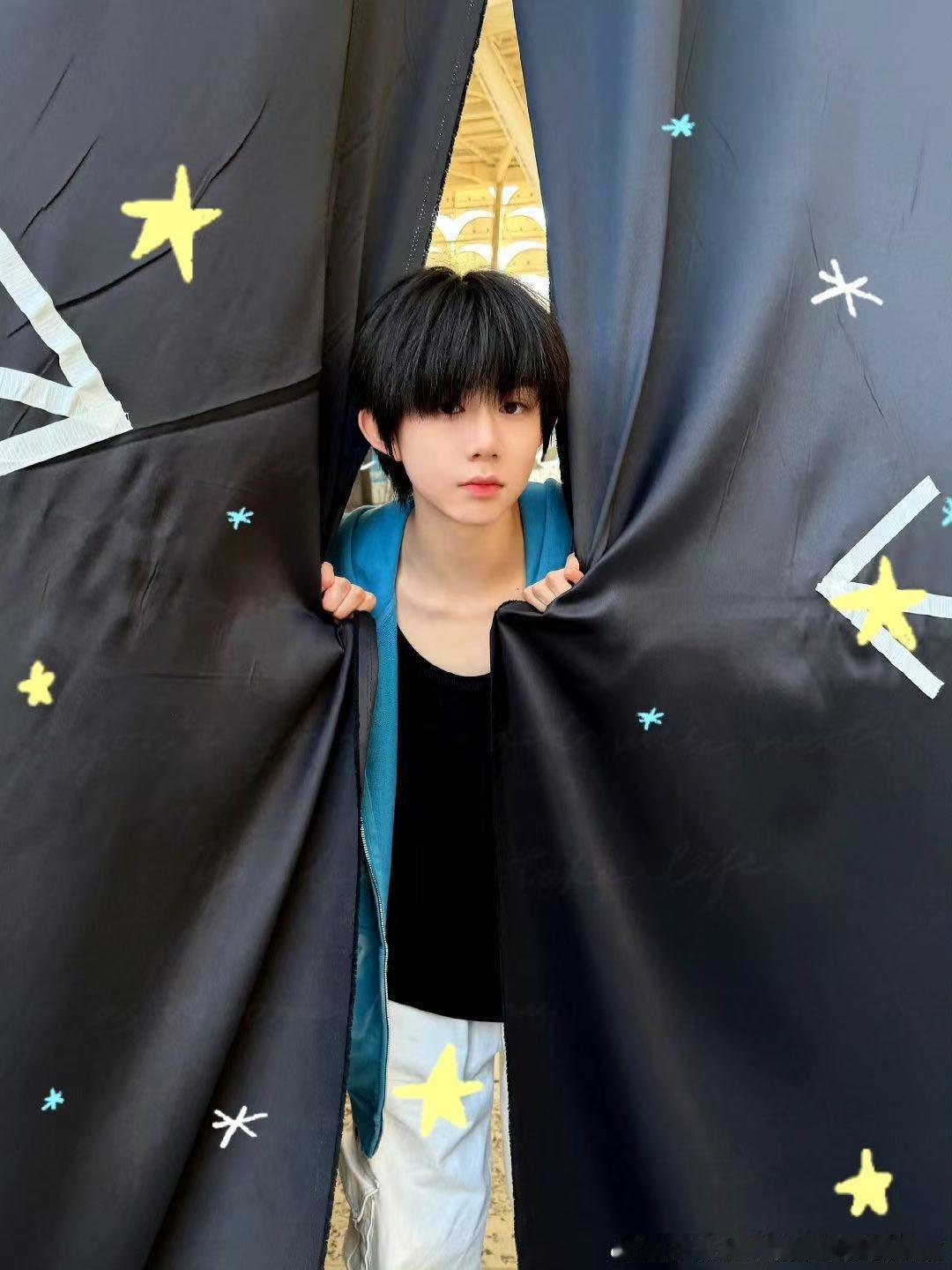 荣耀之战陈奕恒粉丝维权声明 网络环境复杂，坚持理性发声，用事实和逻辑说话，比单纯