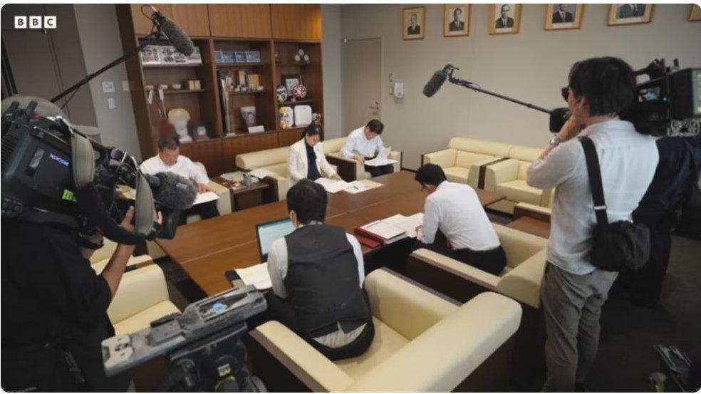 日本最年轻女市长要生娃休产假，却引发全国大讨论？网友：想休产假就别当市长！ 